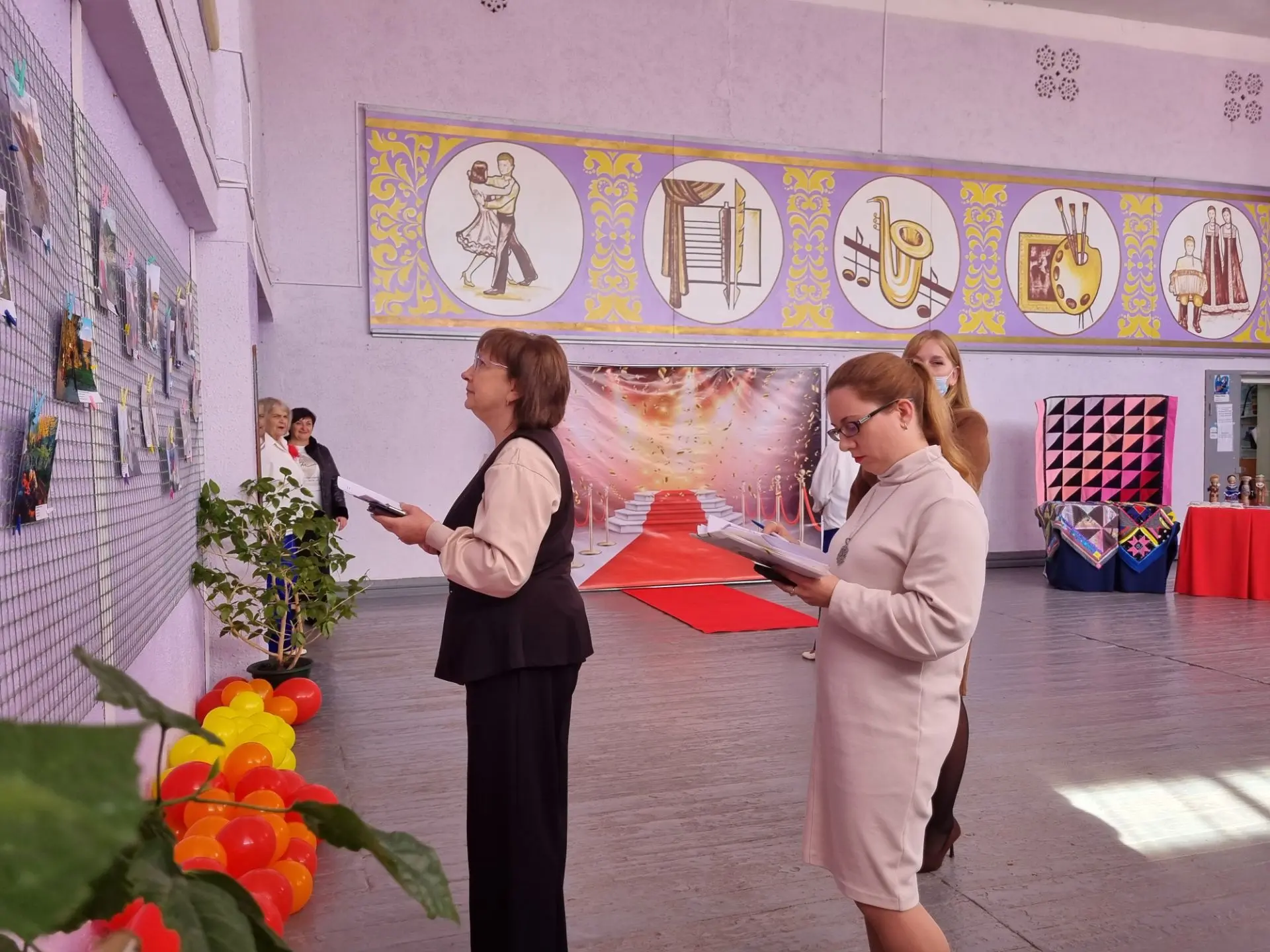 Первый день октября в Выдвиженском Доме культуры выдался по-особенному душевным. В чест...