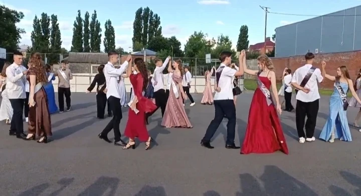 💐26 июня 2026 года стал незабываемым днём для обучающихся 9 "В" и 9 "Г" классов,  ведь в этот день 