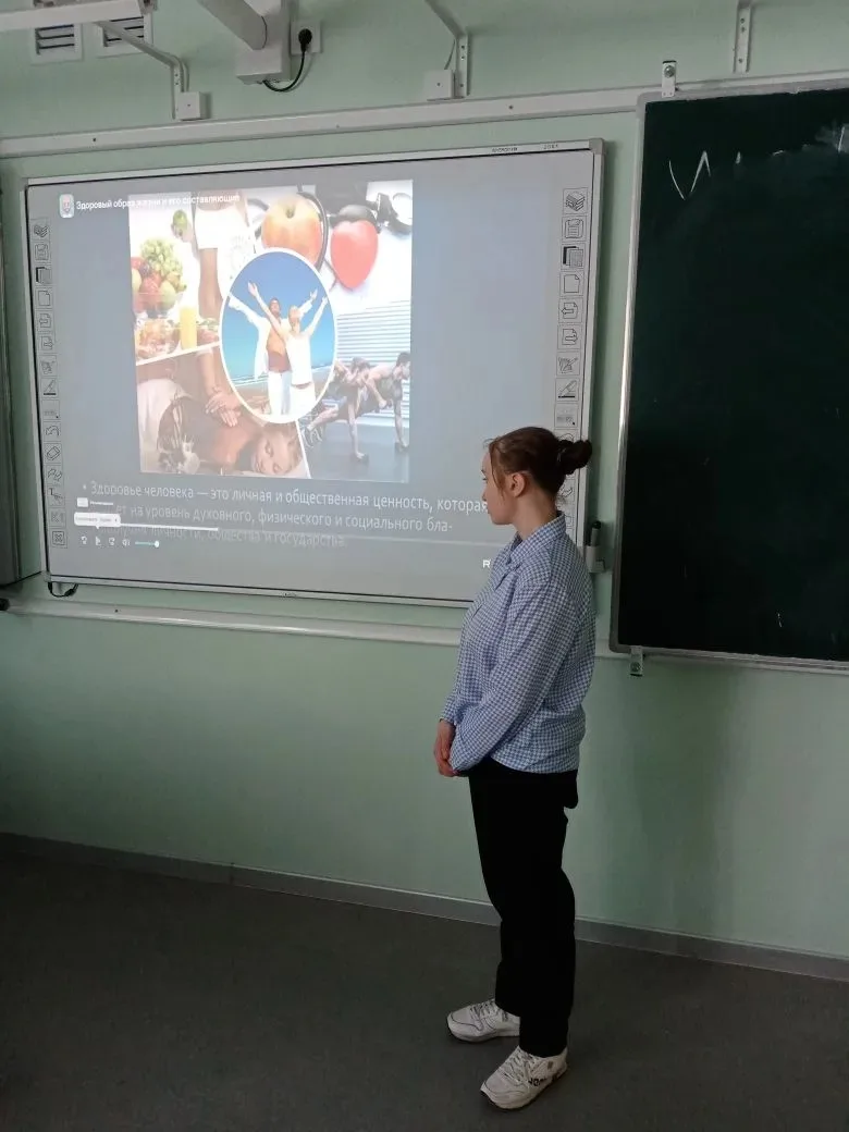📚🍎 ЗДОРОВЬЕ НАЧИНАЕТСЯ С ЗНАНИЙ!  Сегодня в нашей школе прошел настоящий образовательный марафон! 🌍💚