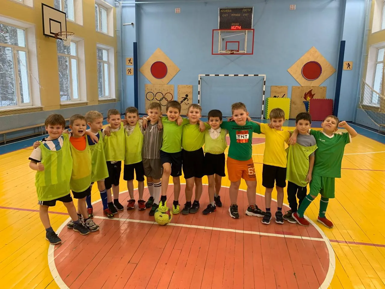 ⚽ Хочешь играть в футбол, развиваться и побеждать?