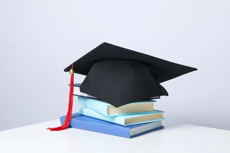 🎓 УВАЖАЕМЫЕ ВЫПУСКНИКИ!