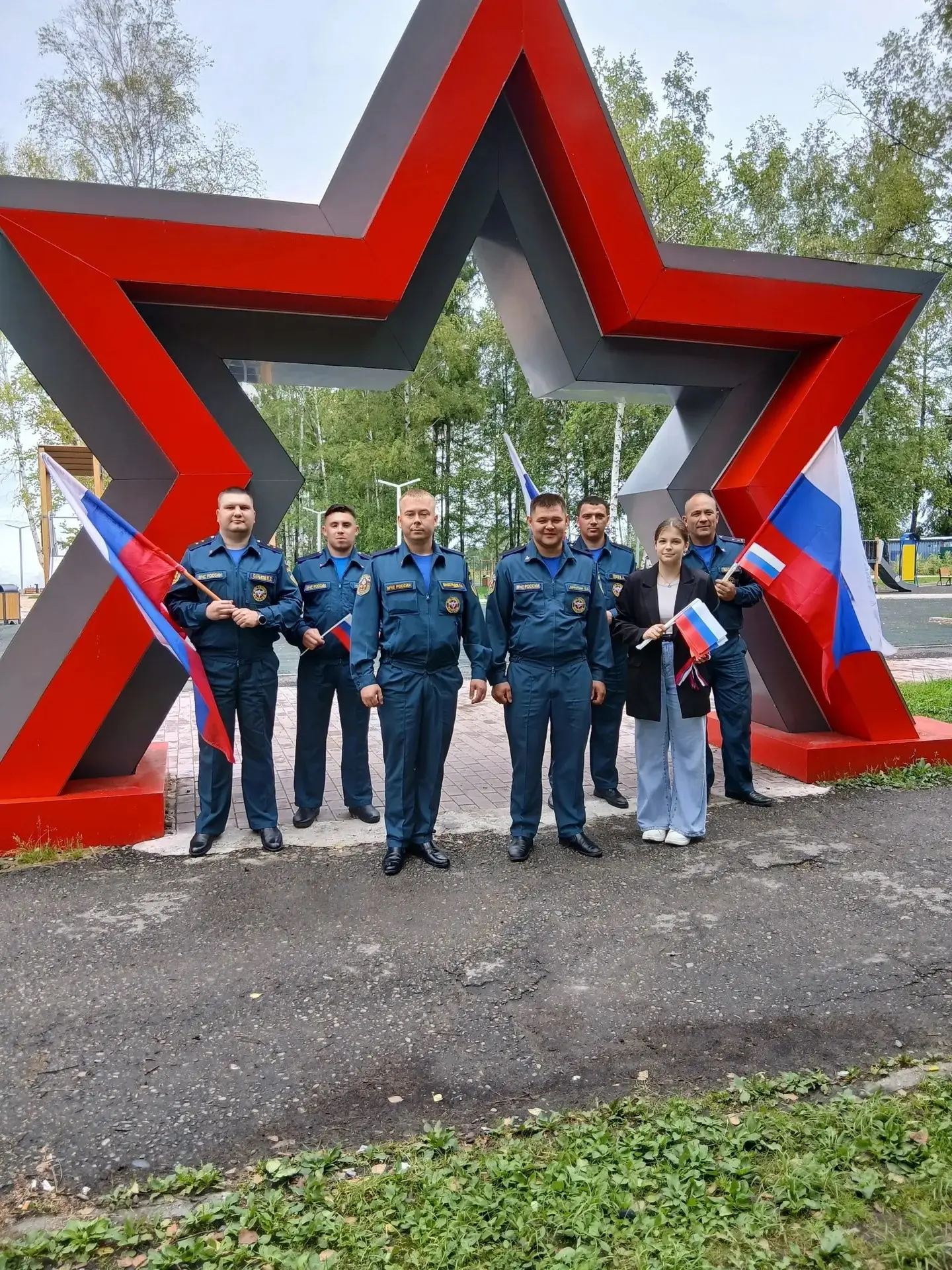 🇷🇺 «Наш флаг — наша гордость»!