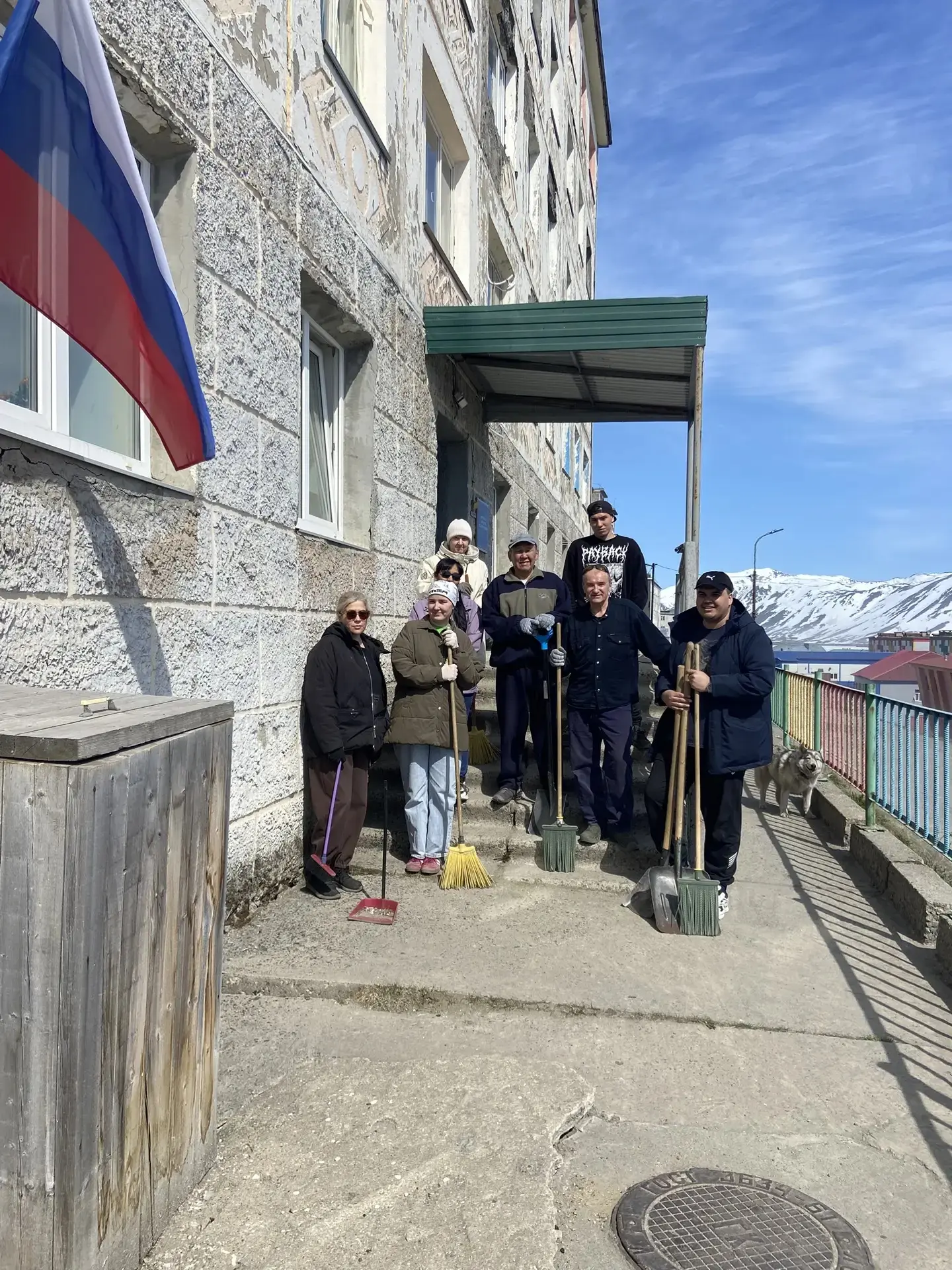 ♻ В Провиденском муниципальном округе продолжаются субботники

Жители Провиденского муниципального о