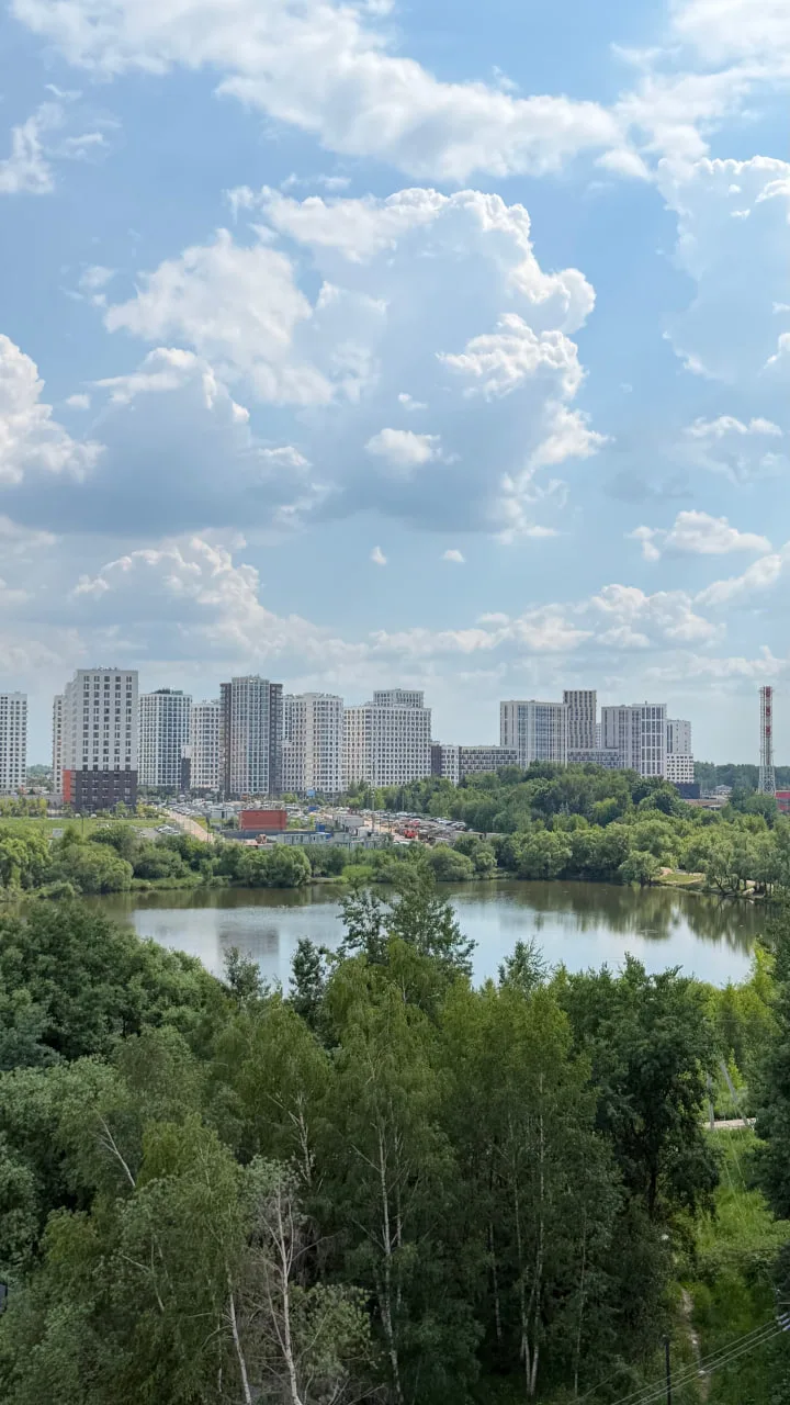 Друзья, всем привет 👋

Позавчера были на замере в новом для нас ЖК - Дзен-кварталы🔥

📍Адрес: г. М