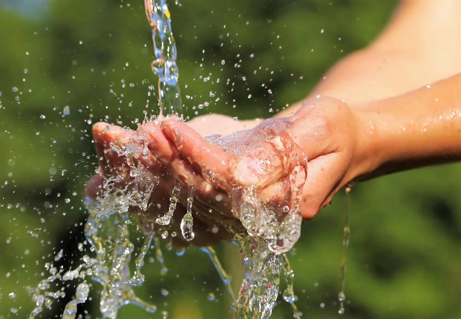 Летом на даче своя романтика🏠, даже если нет водоснабжения💦!