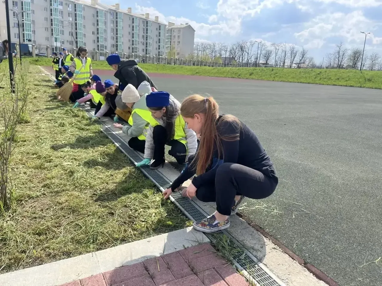 В рамках укрепления взаимодействия по вопросам безопасности дорожного движения и благоустройства гор