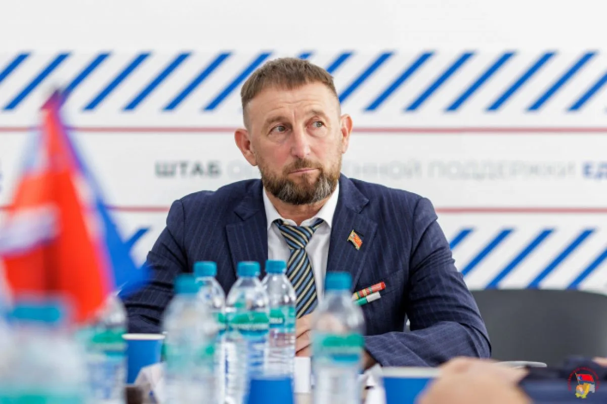 Поддержка СВО, «Историческая память» и забота о ветеранах: отчет депутата Эдуарда Козлова