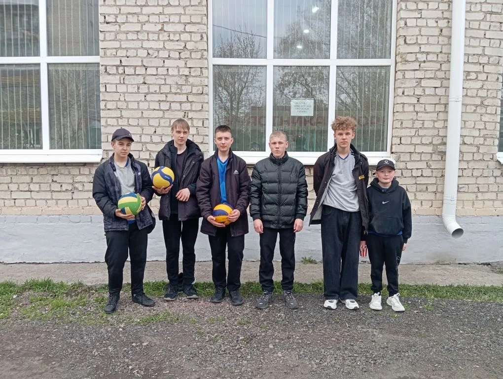Активные выходные дружеская игра в волейбол г. Катайск.🏐