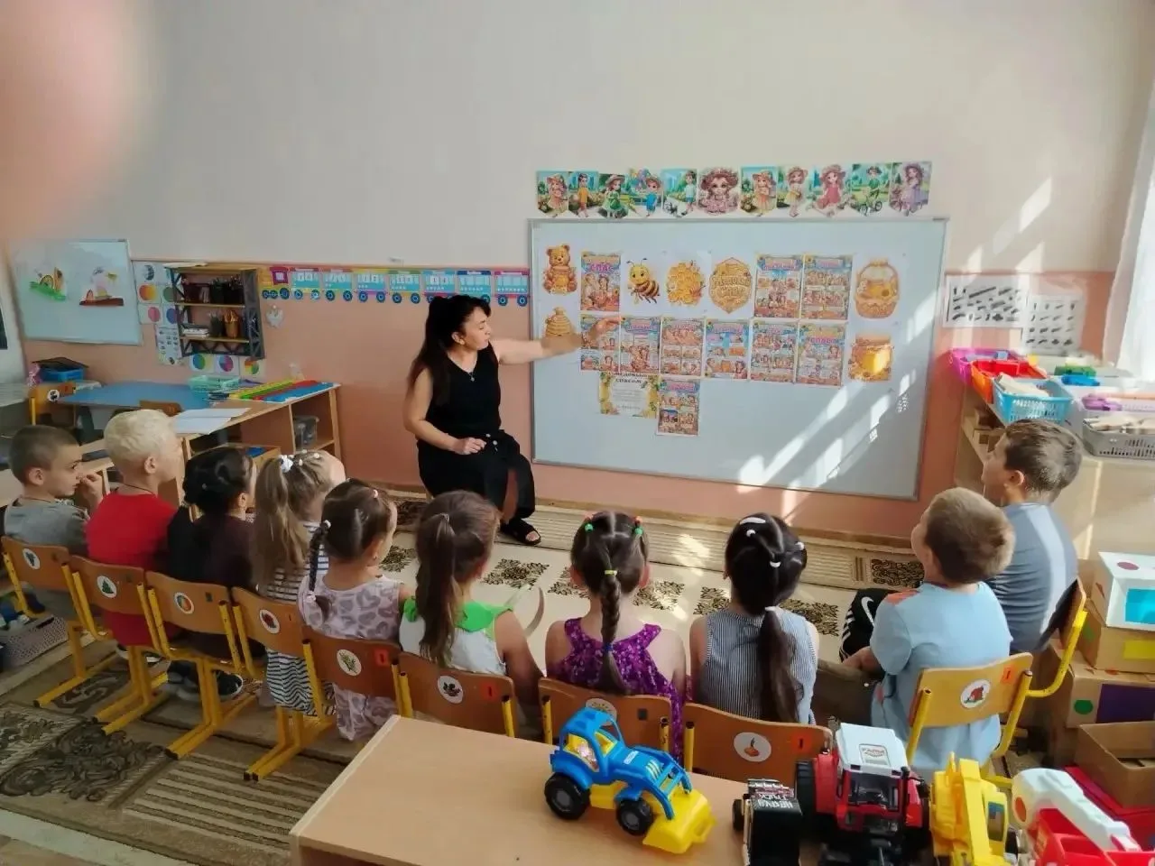 От маленькой пчёлки — до большого праздника! 🌟 Сегодня дети в старшей группе № 5 говор...