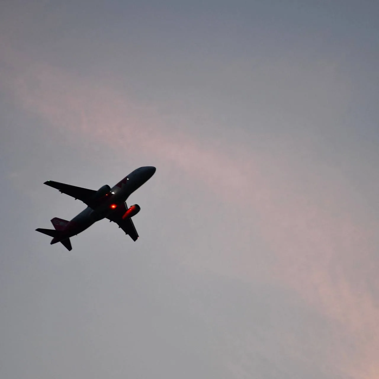 Рейсы из Омска в Астану не возобновятся до середины августа.

Компания VIETJET QAZAQSTAN в очередной