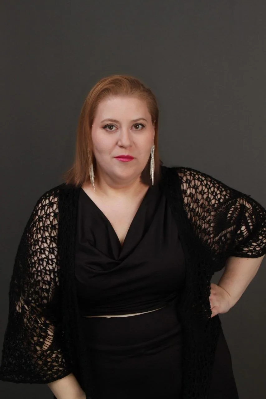 Умерла актриса Татьяна Плетнёва, известная по сериалам «Кухня», «Интерны» и «Реальные пацаны». 

Ей 