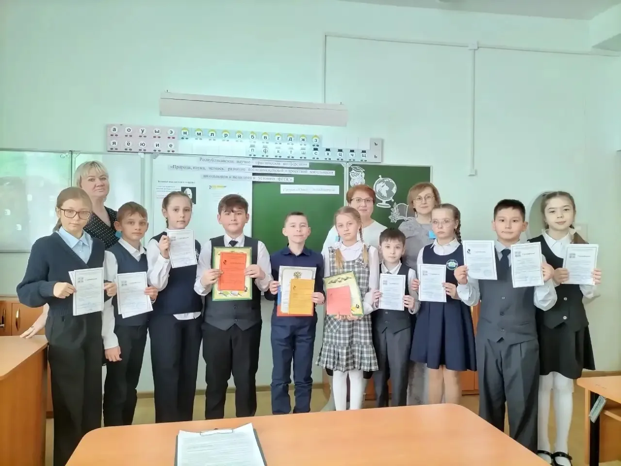 Юные учёные покоряют научные вершины!  Сегодня в стенах Медведевской гимназии состоялась III Республ