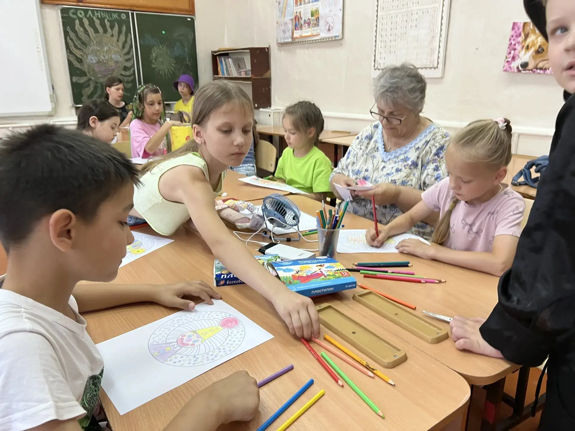 ☀️ 10.07.2026 | День восьмой

Новый день в пришкольном лагере «Улыбка» по традиции начался с утренне