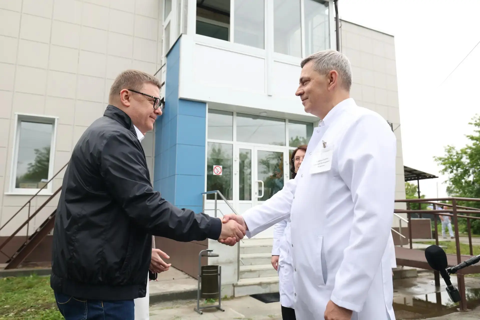 Алексей Текслер оценил результаты модернизации врачебной амбулатории в Коелге

Губернатор Челябинско