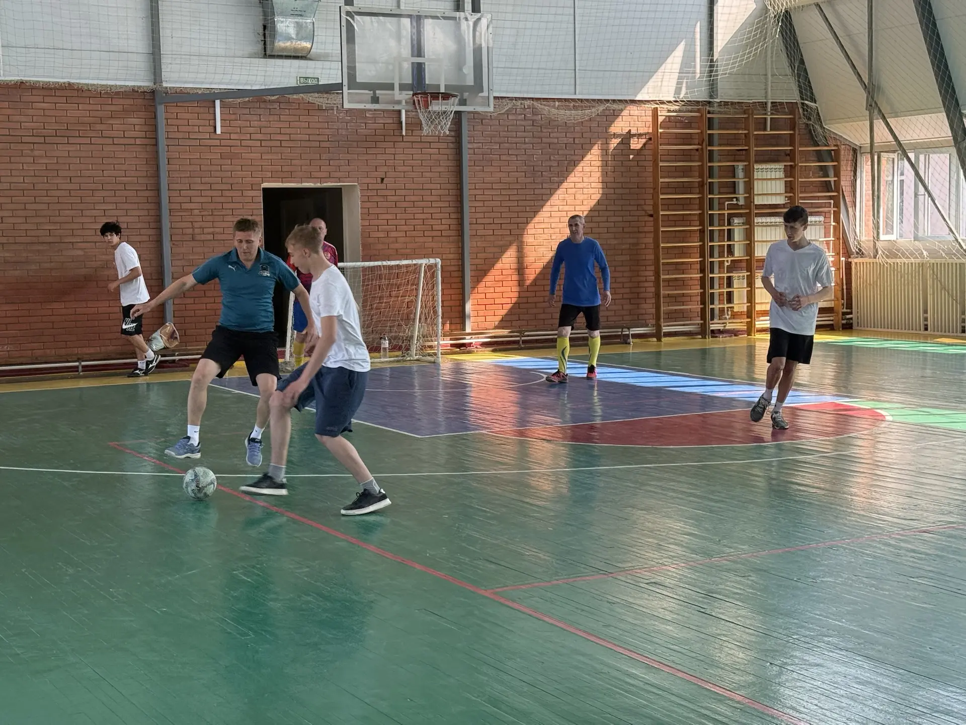 ⚽️ В преддверии 81-й годовщины Победы в Великой Отечественной войне в нашей школе прошёл турнир по м