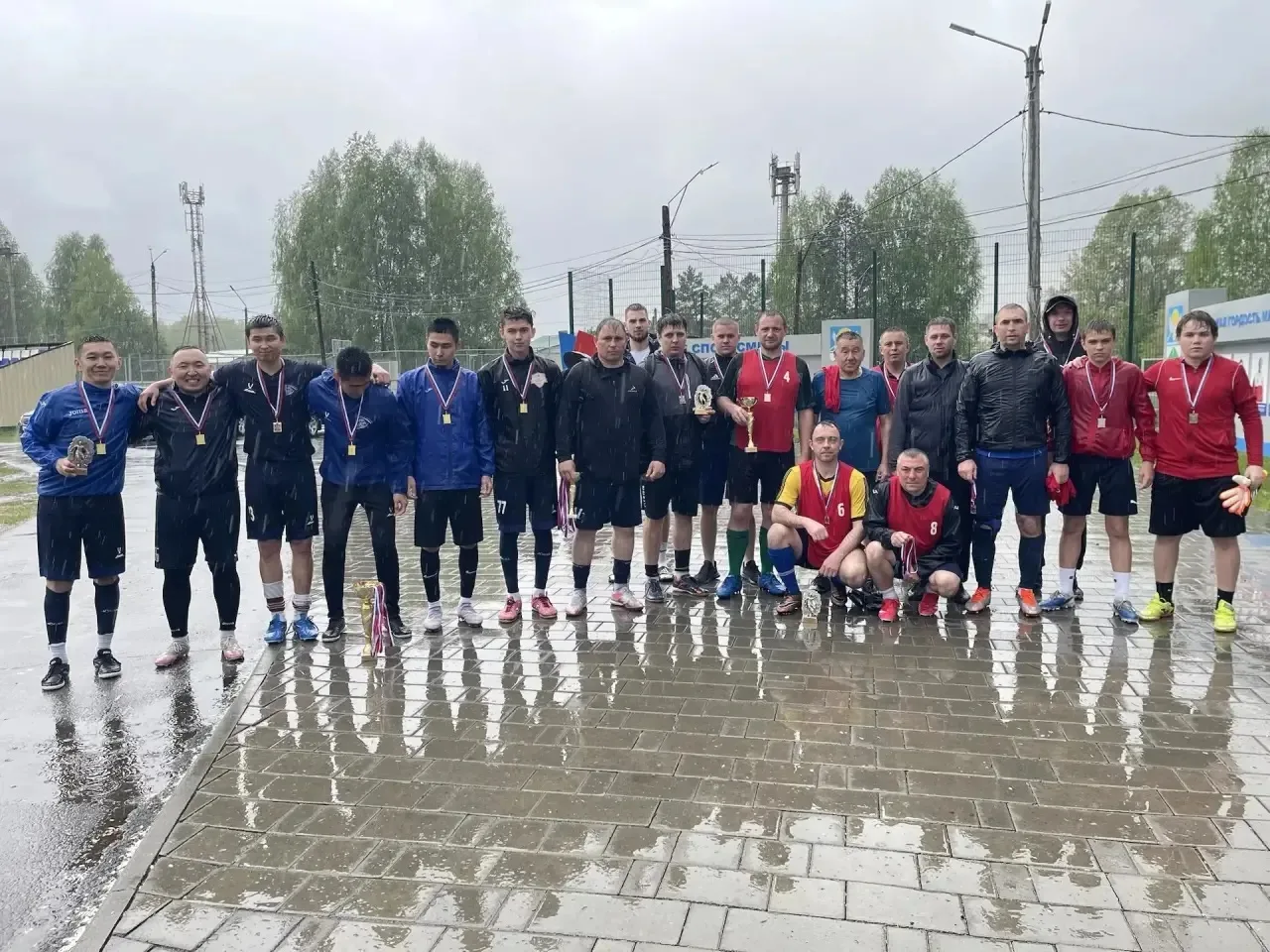 На стадионе "Дружба" сегодня прошел Турнир по ⚽ мини-футболу, посвященный 81-ой годовщине Победы в В