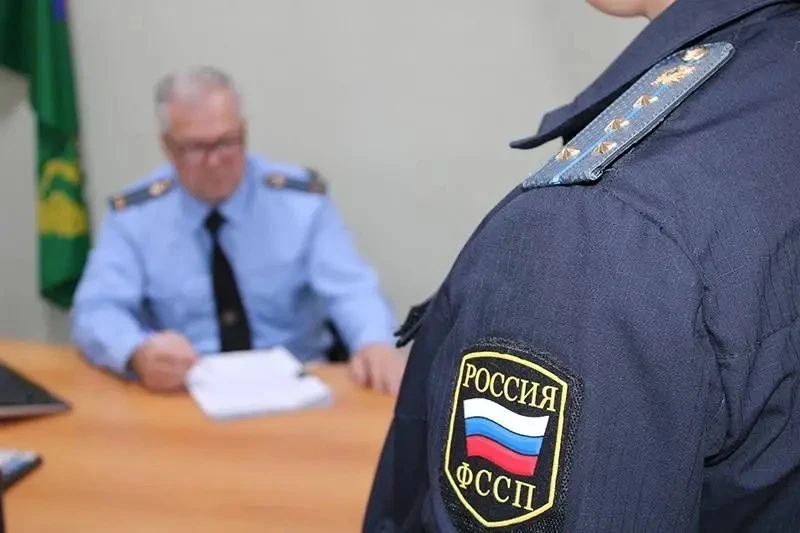 Уральский рэпер возместил моральный вред потерпевшей под давлением судебных приставов