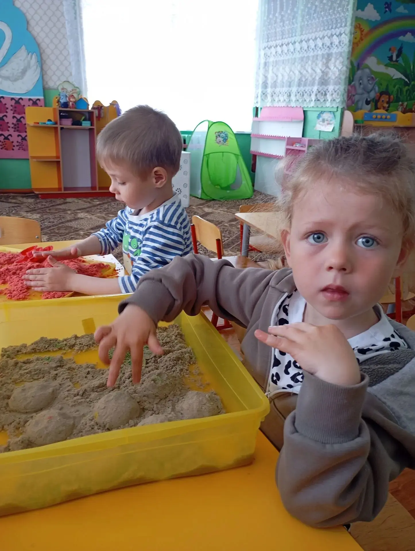 День песка: Волшебство игры и развития! ☀️🏖️

В нашей дошкольной группе прошел настоящий праздник –