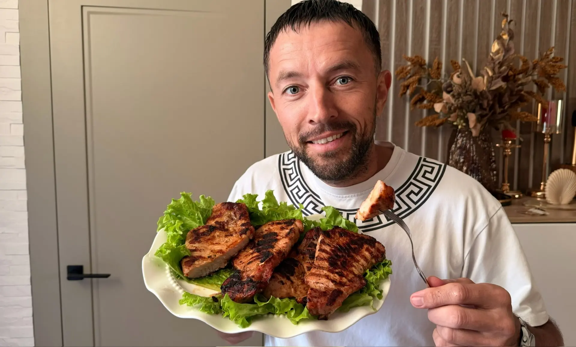 Несмотря на новость сегодняшнюю, мы не унываем, решили пожарить мясо на нашем любимом г...
