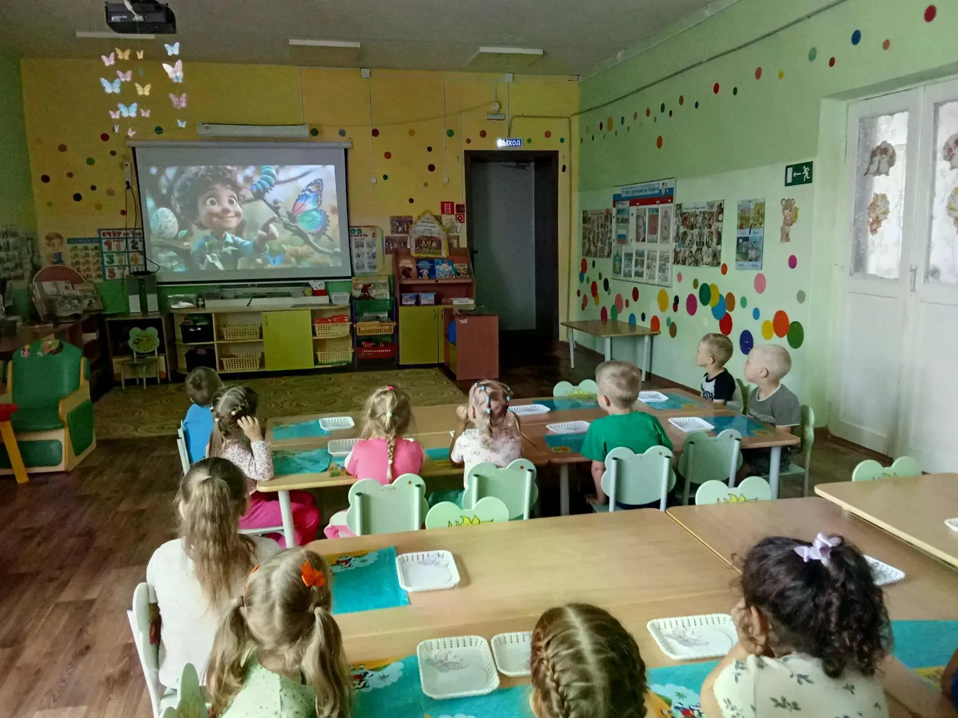 День бабочек в средней группе «Звёздочки» — это тематическое мероприятие, направленное на знакомство