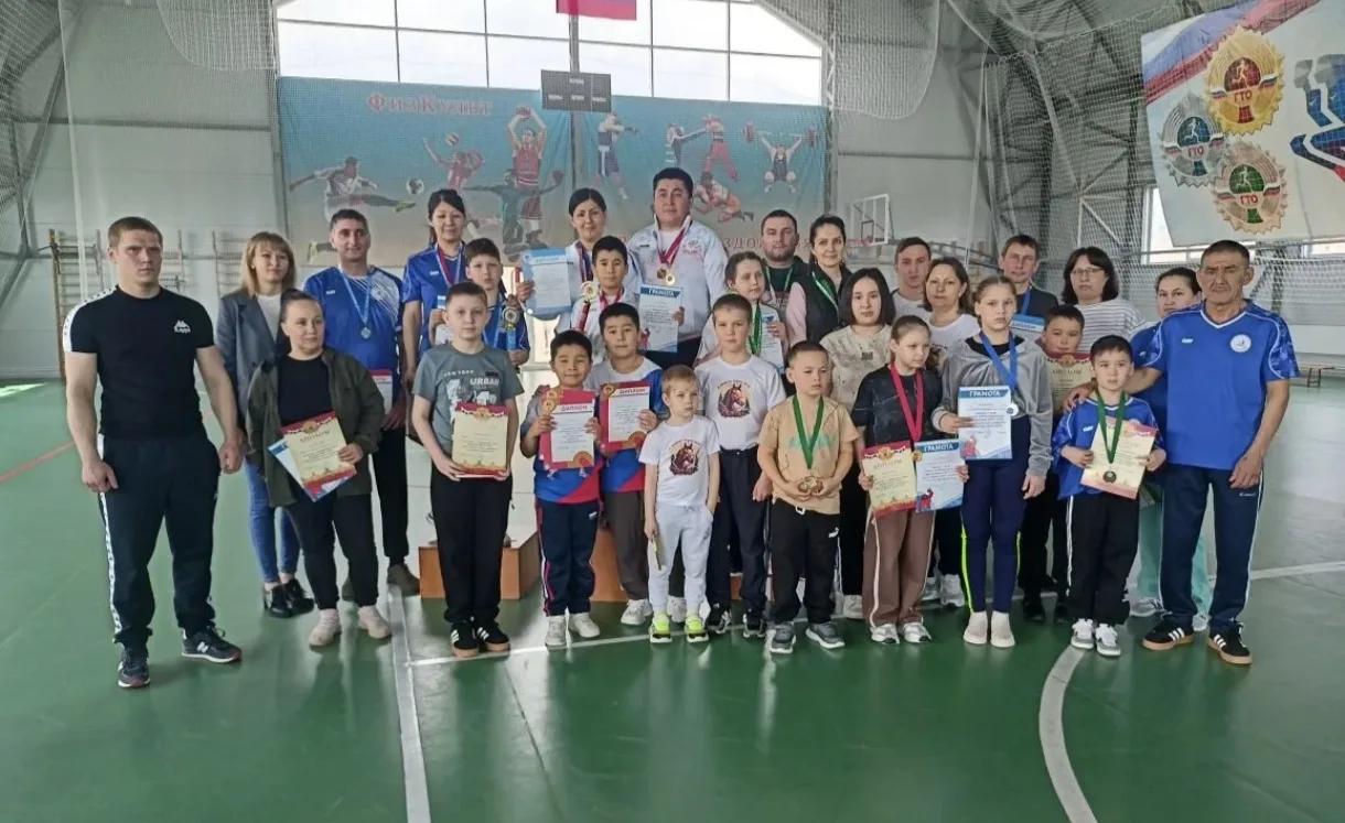 В субботу в спортивном зале "ФизКульт" прошел фестиваль ГТО среди семей, посвященный го...