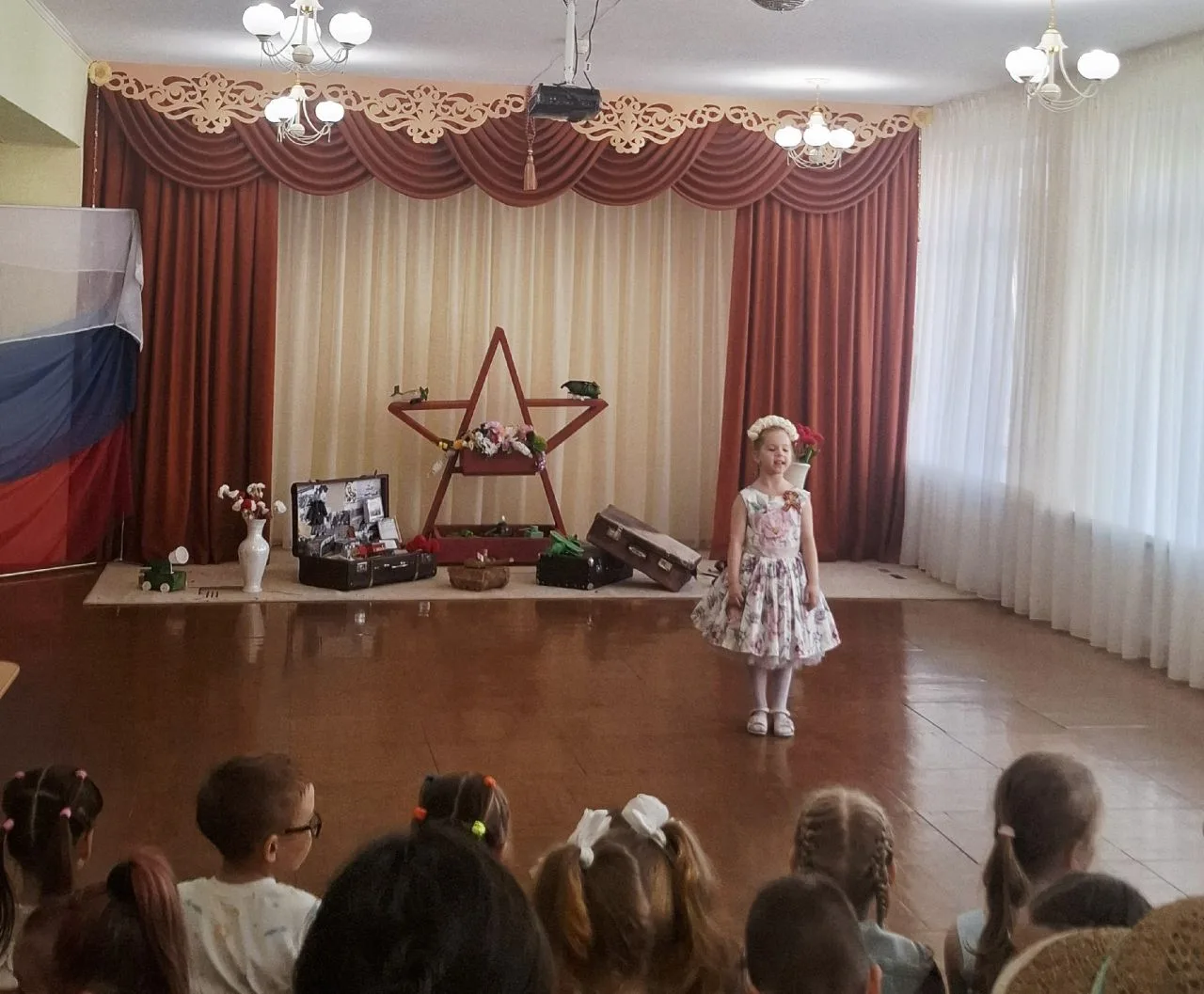 🎆В преддверии Дня Победы в нашем детском саду прошел концерт для гостей, чьё детство п...