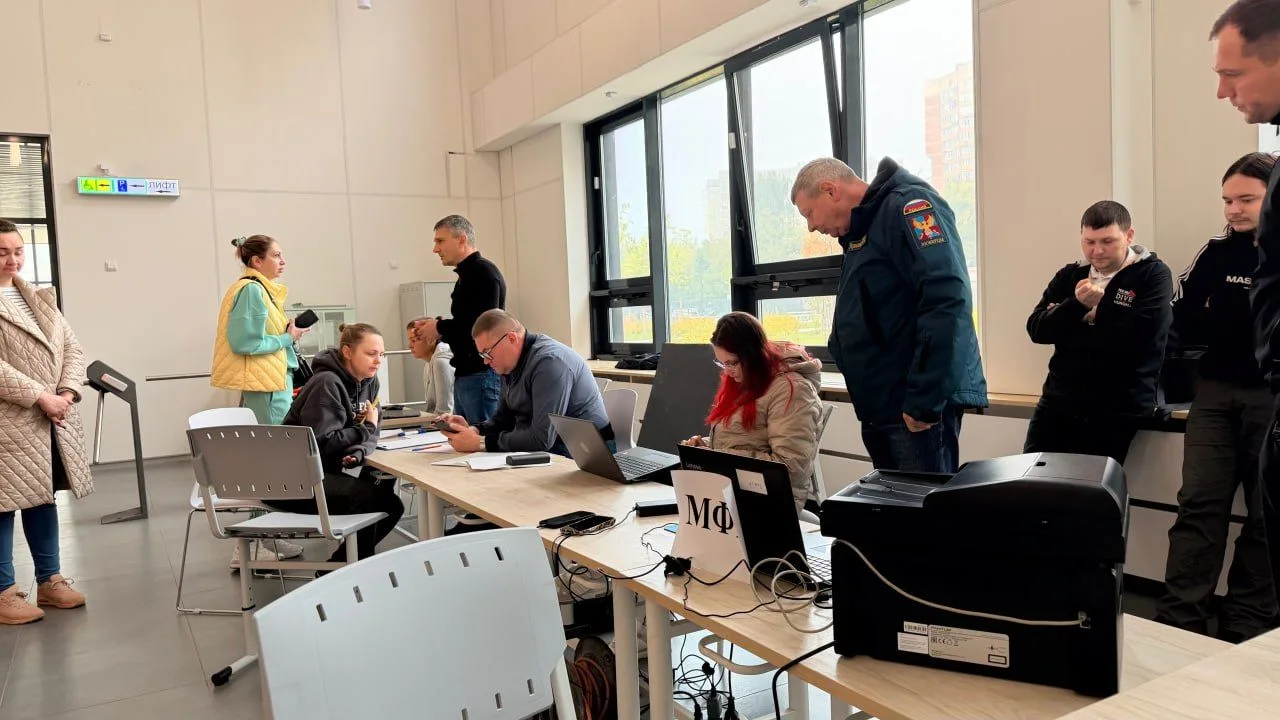 В Люберцах для жильцов повреждённого при атаке дронов дома развёрнут ПВР