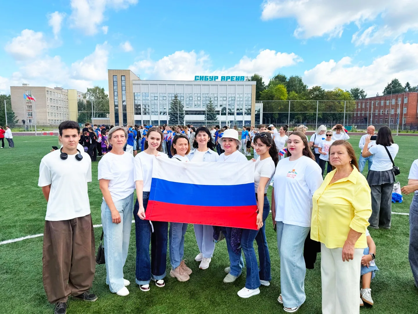 Три цвета, которые объединяют миллионы сердец! 🇷🇺✨