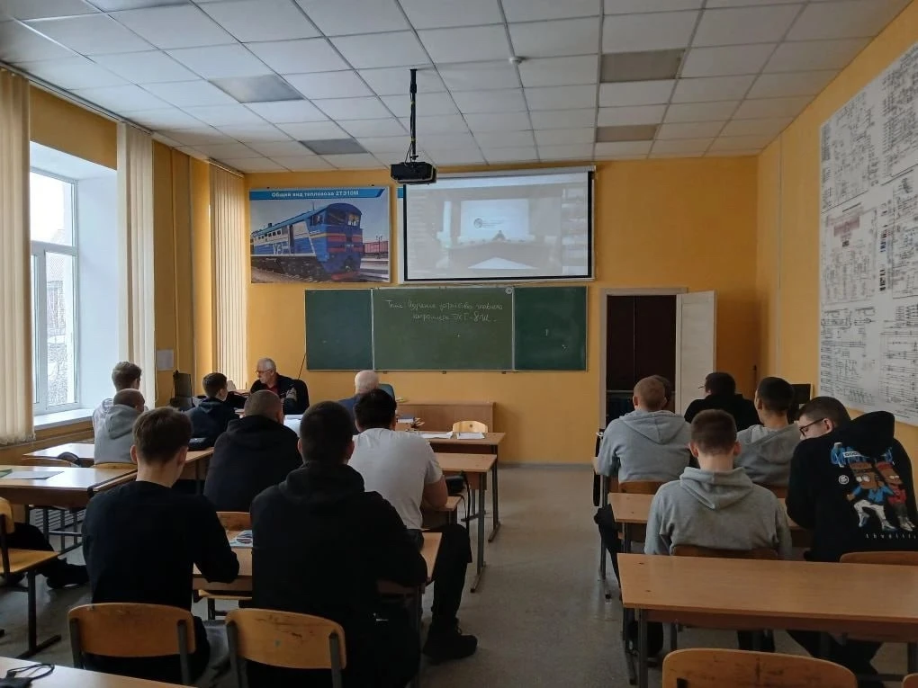 ВЫБИРАЙ БУДУЩУЮ КАРЬЕРУ!  108 выпускников, в т.ч. обучающихся по направлениям ФП «Профессионалитет»,