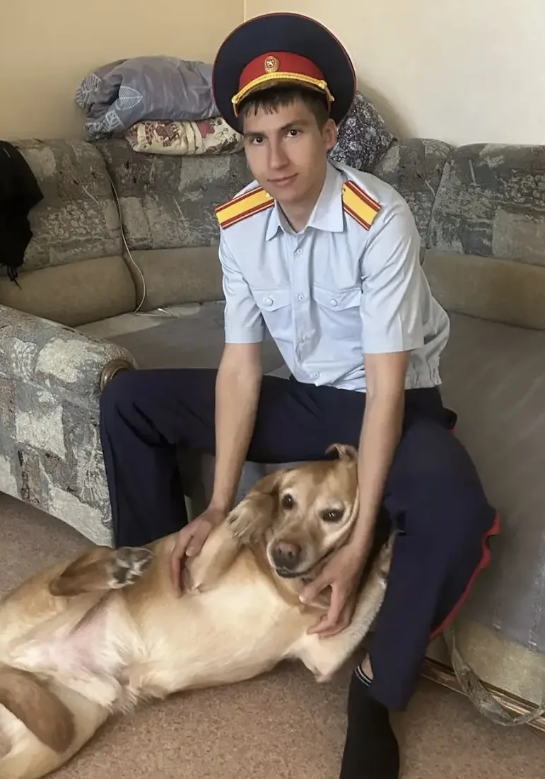 Песик дома