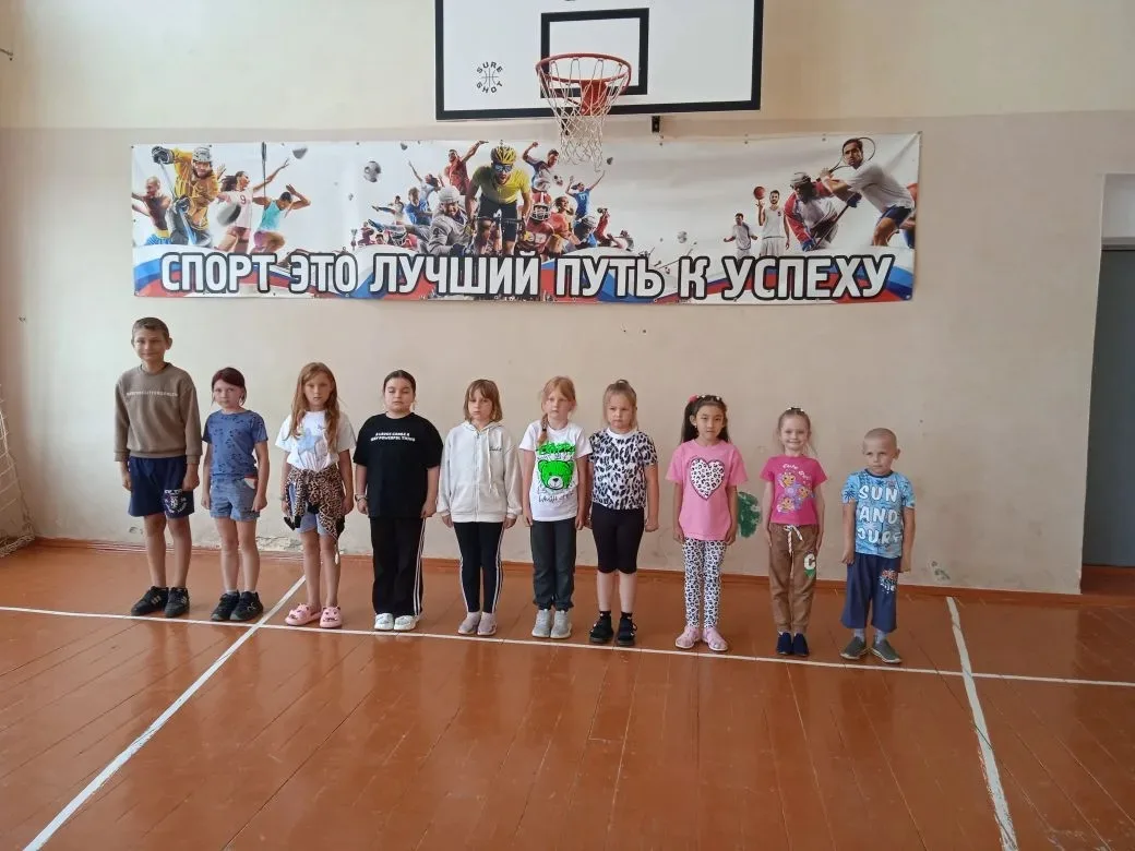 День смеха и красок: как «Непоседы» зарядились энергией!

Сегодня в нашем пришкольном лагере был по-