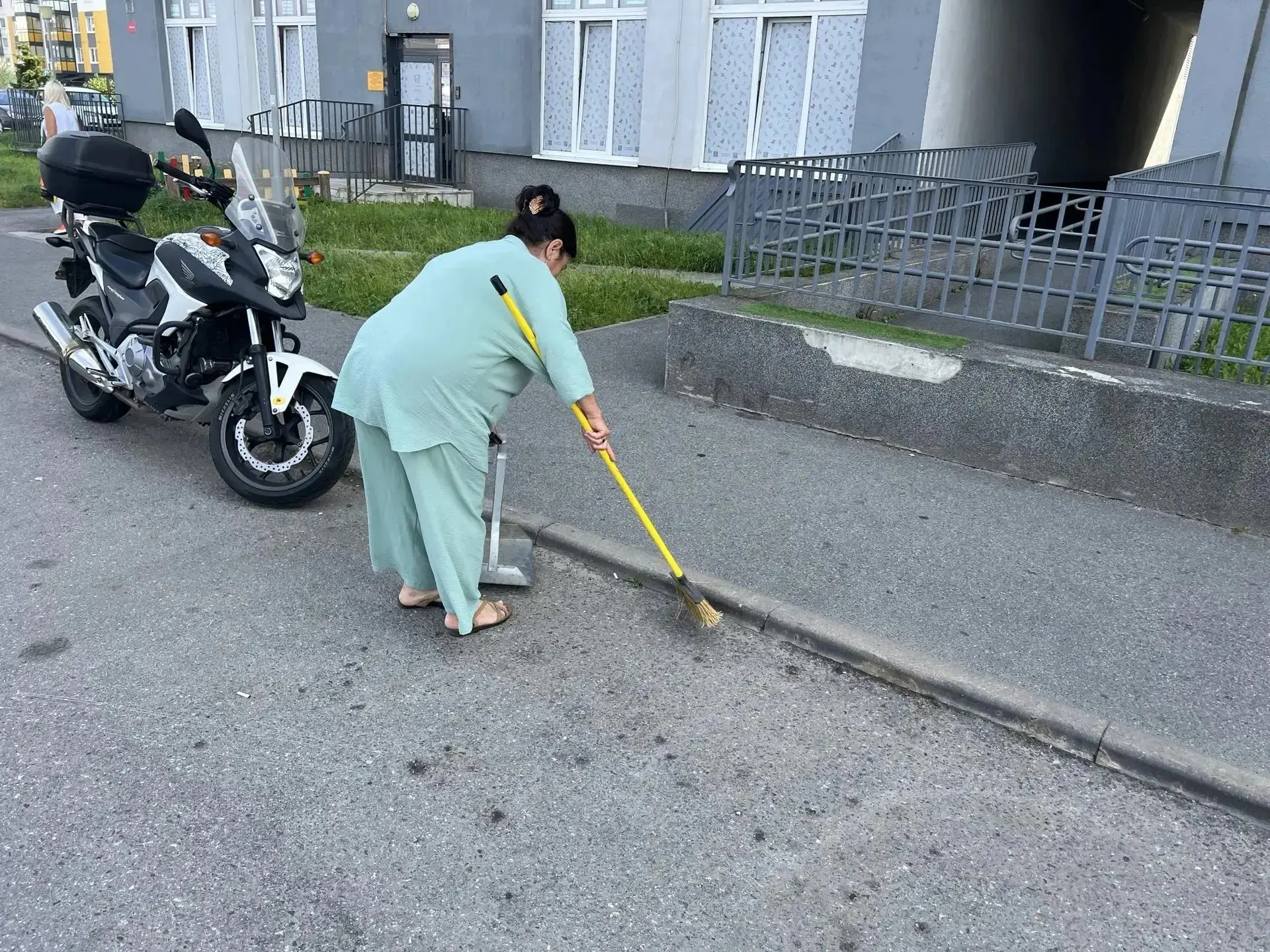 Август — пора тёплых дней и уютных вечеров. Мы продолжаем работать, чтобы наш комплекс ...
