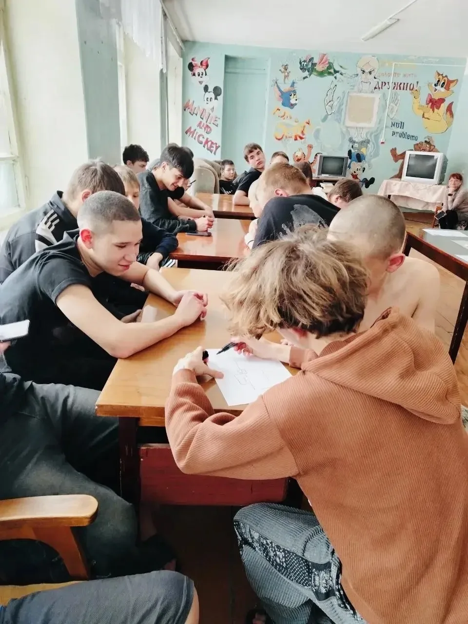 ✨ «Безопасный интернет 🛜»  🔸В общежитии колледжа прошло профилактическое мероприятие в формате делов