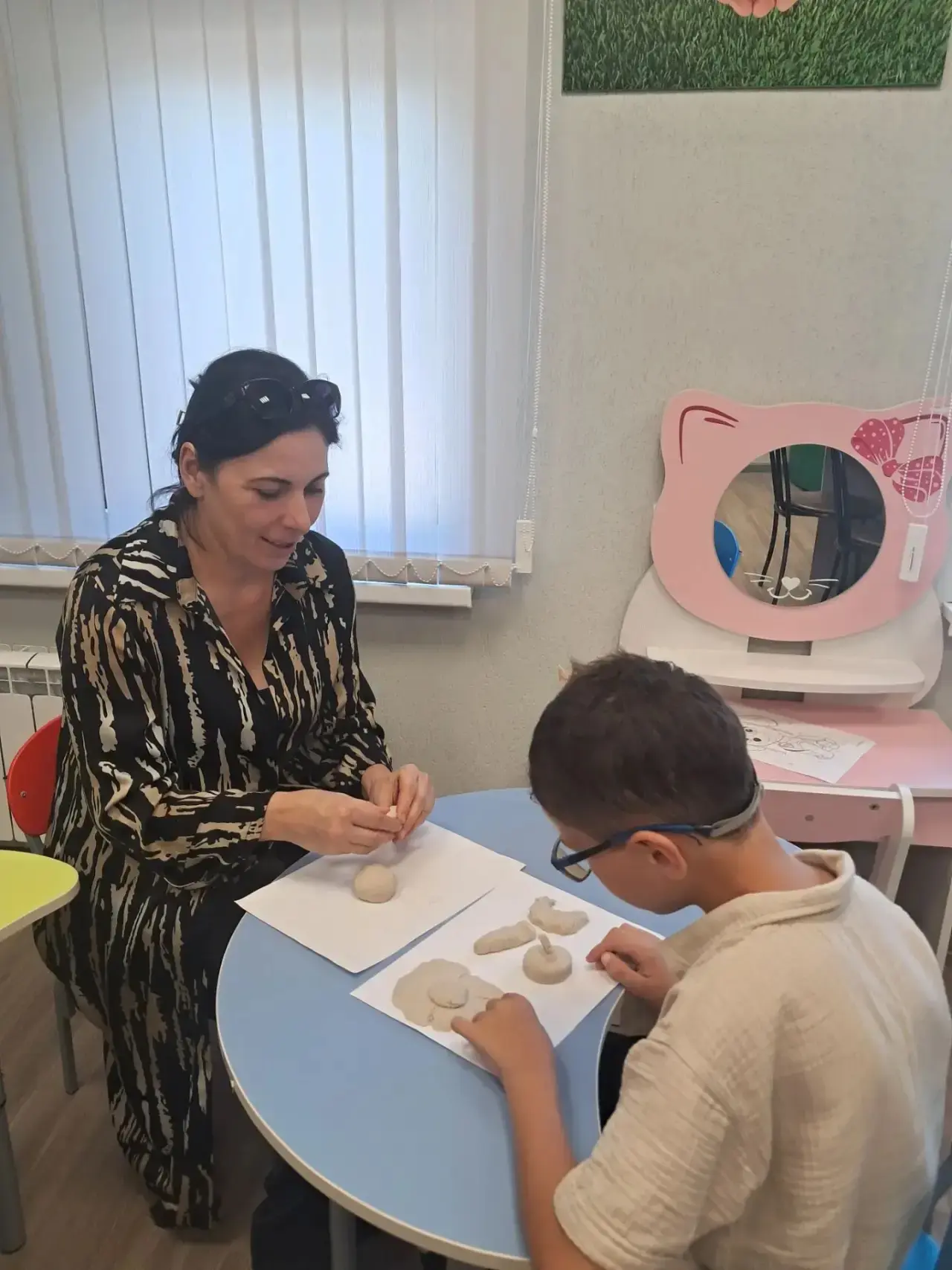 Когда мы слышим слово «реабилитация», в голове часто возникают ассоциации с больничными...