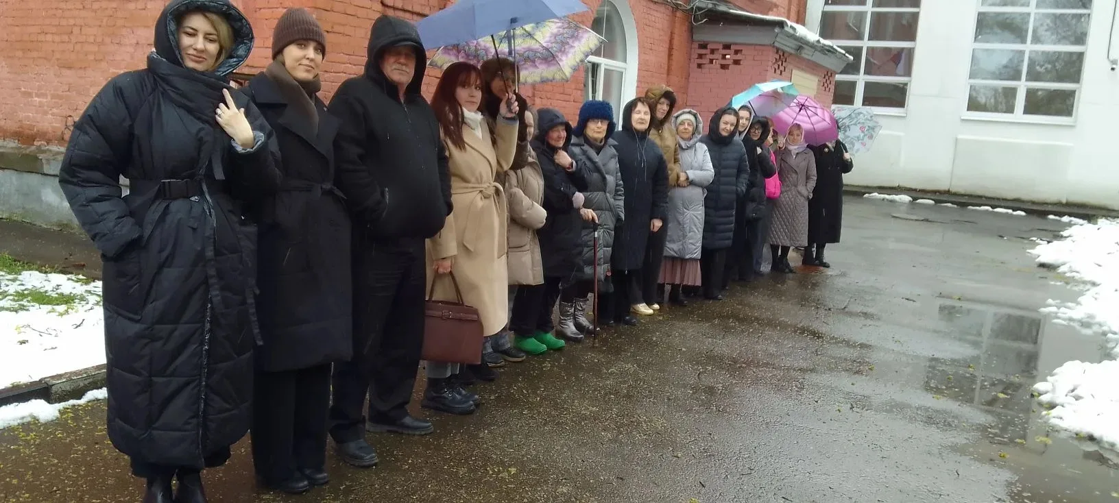 В нашей школе прошла плановая учебная тренировка по эвакуации при пожаре. Подобные меро...