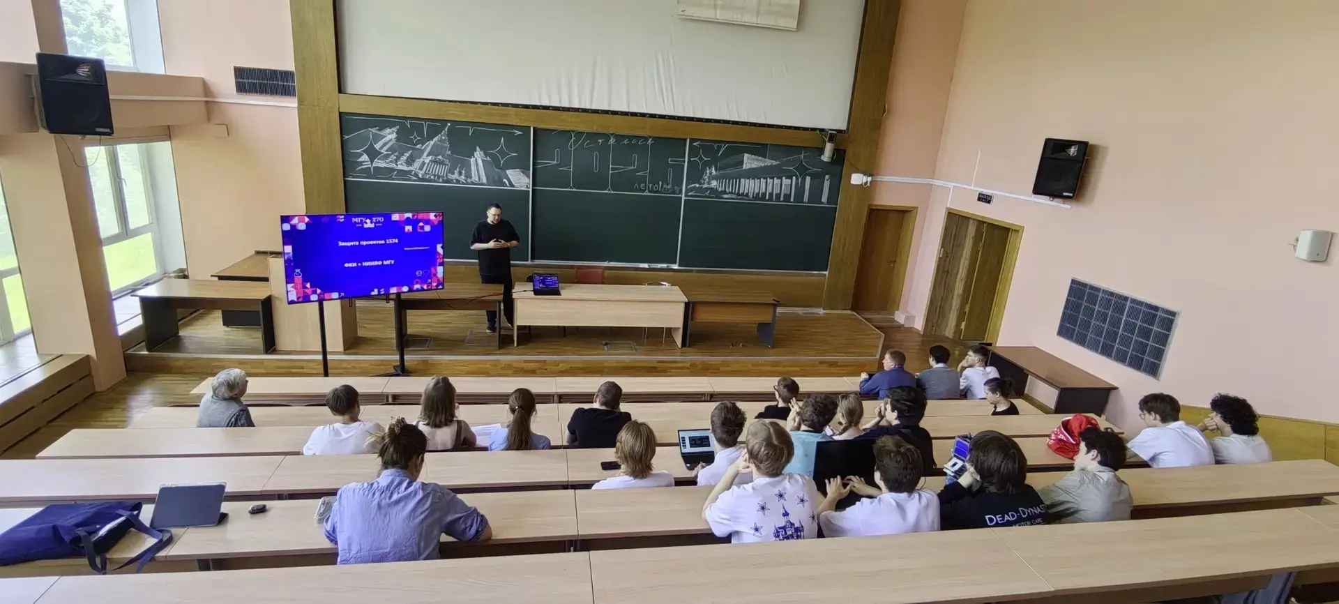 #летняя_профильная_практика
🛰️ Итоги практики в ФКИ МГУ — день защиты проектов

Пять дней интенсивн