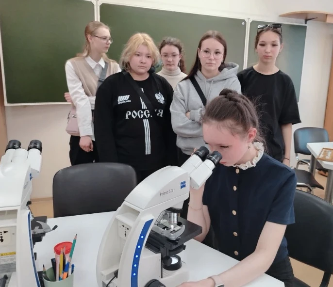 🩺 Сегодня наши старшеклассники получили уникальную возможность погрузиться в мир медиц...