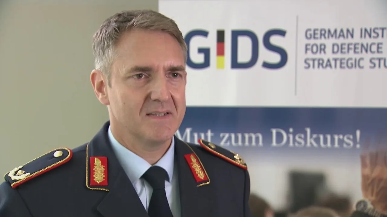 «НАТО будет бить по Калининграду, Кольскому полуострову, Петербургу и акватории Чёрного моря в случа