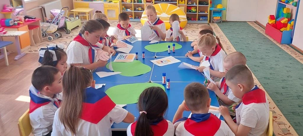 Единство народов под флагом России🇷🇺❤️
