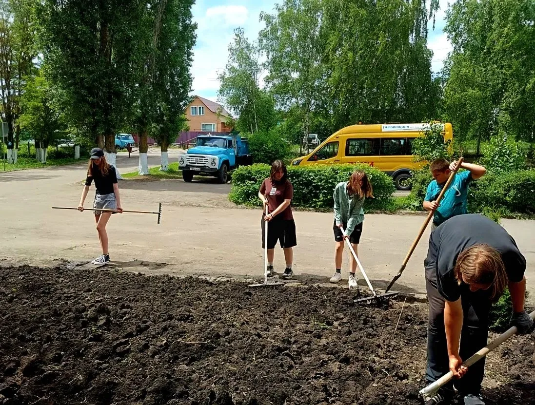 Лето вступило в свои права. Солнце и жаркие денечки, что ещё нужно для летнего отдыха. ...