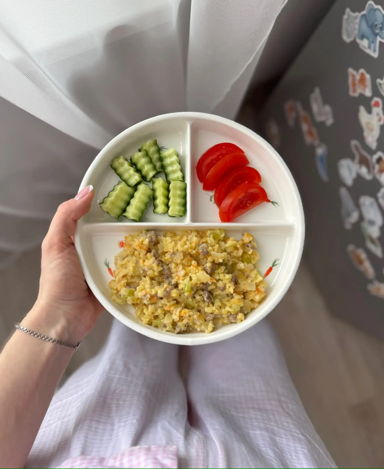— сливочный булгур с фаршем и овощами