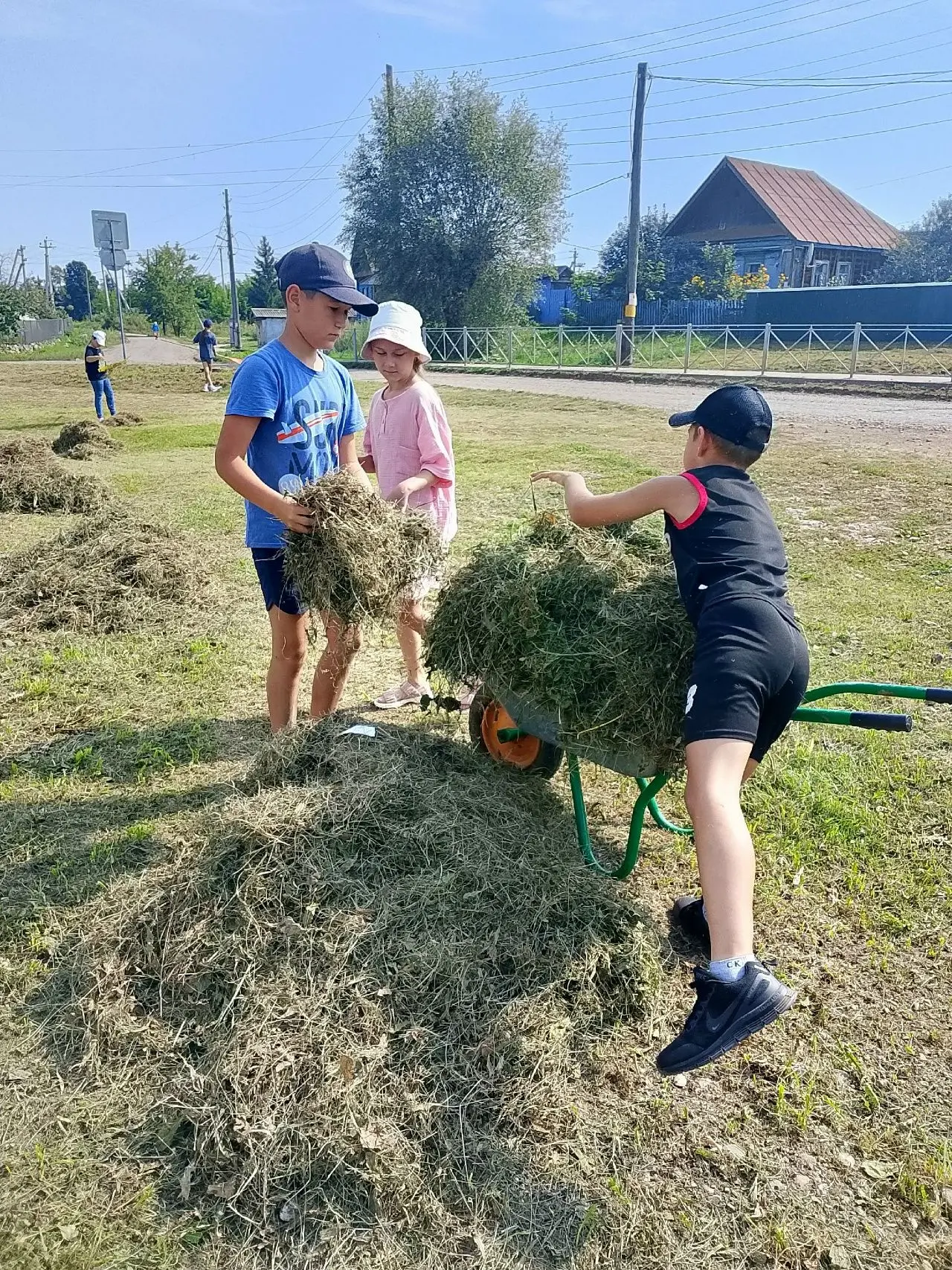 🎉9‑й день РВО в Усть‑Туркской школе☀️

День получился по-настоящему разносторонним. Сначала ребята 