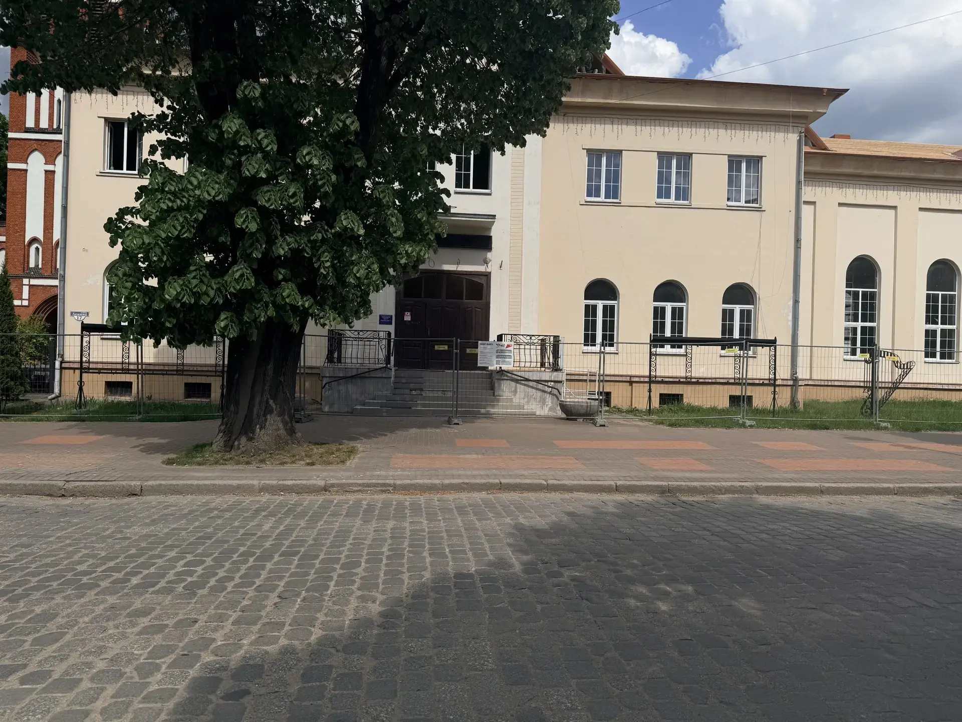 Создание современного молодёжного центра на базе Центра культуры и досуга в Черняховске в процессе  