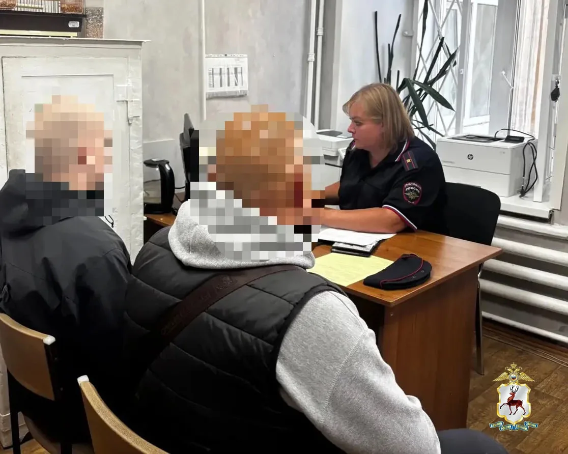 Полиция нашла подростка, запустившего сигнальную ракету в кремль. Так парень хотел полу...