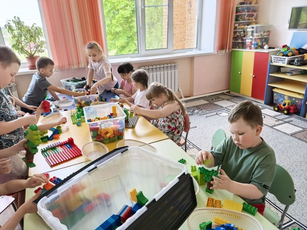 Лего — это не просто игра, это важнейший спутник детства, который позволяет детям учить...