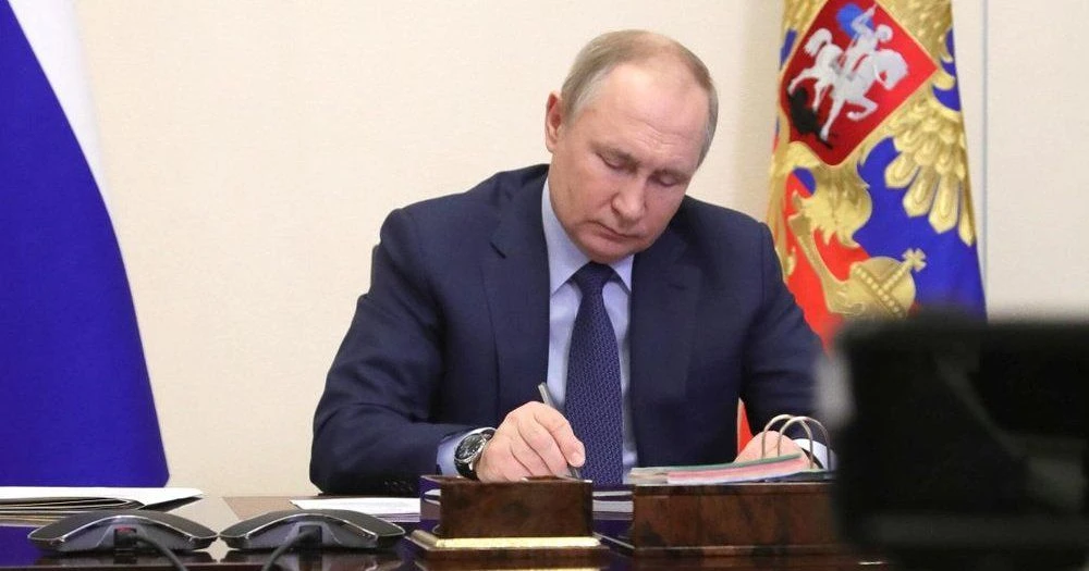 ❗Важный шаг в правовом регулировании искусственного интеллекта! Президент России Владимир Владимиров