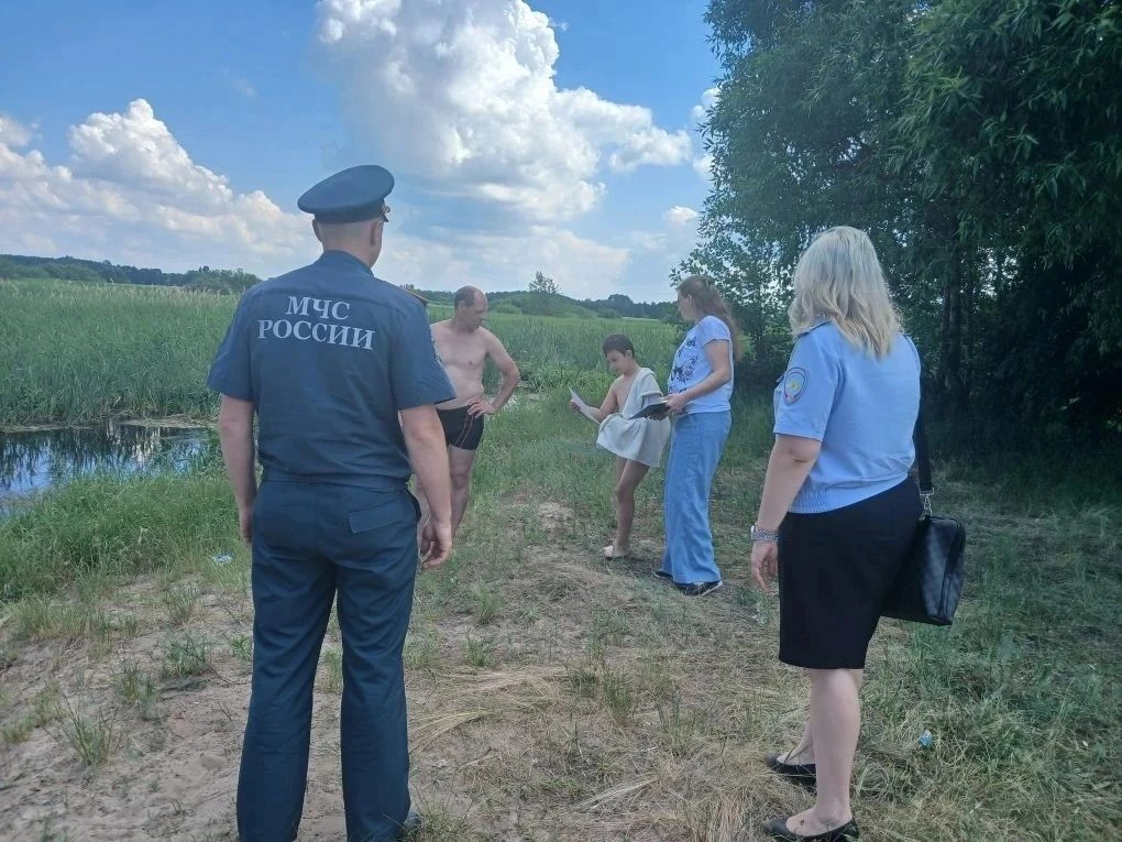🌞При наступлении теплых солнечных дней люди стремятся к воде. В это время надо быть особенно внимат