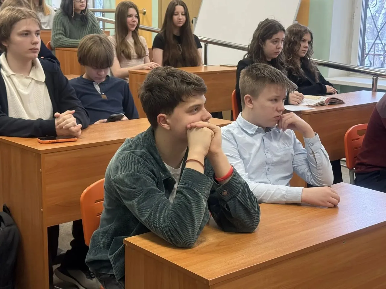 Девятиклассники побывали на встрече с представителями Технологического колледжа № 34. В ходе меропри