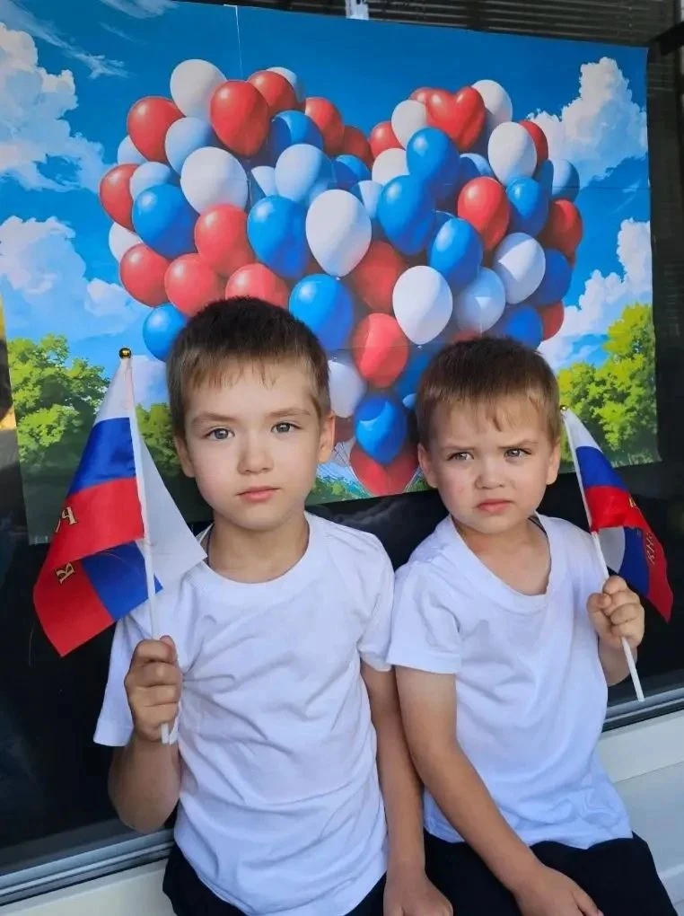 🇷🇺22 августа Россия отмечает День Государственного флага. В МБДОУ д/с ОВ № 24 проходя...