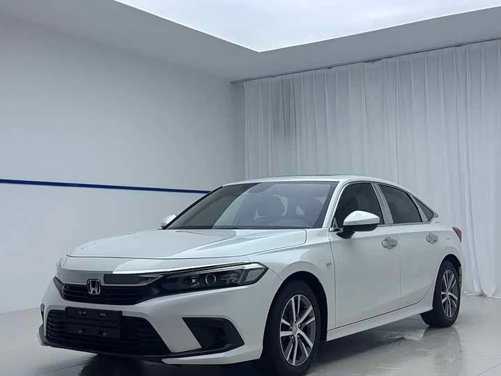 Honda Civic

Пробег: 34.000 км
Двигатель : 1.5 / 129 л.с
Привод : передний
Год: 2021

Комплектация:
